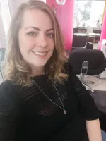 laura-scaled laura-scaled