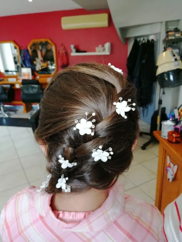 coiffure-mariee-accessoires-fleurs-lhair.jpg